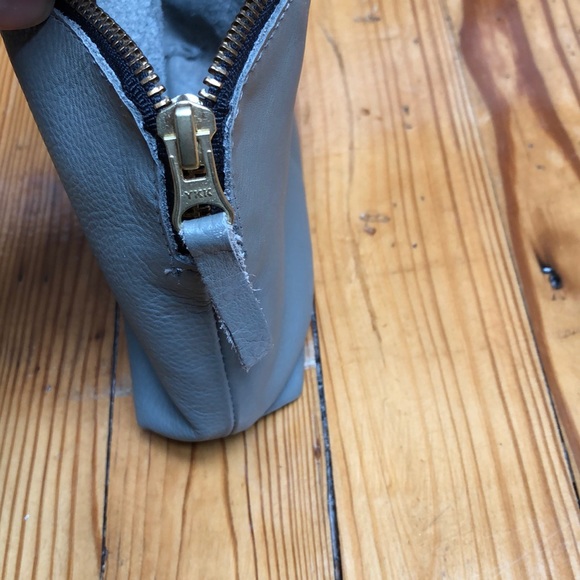 Jessie & Co Make-Up Accessory Bag Gray Leather - Picture 6 of 10